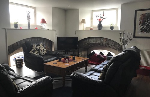 Inverness City Centre Apartment | Discover Scardroy Bell Tower: Pet Friendly & Rated 9.8