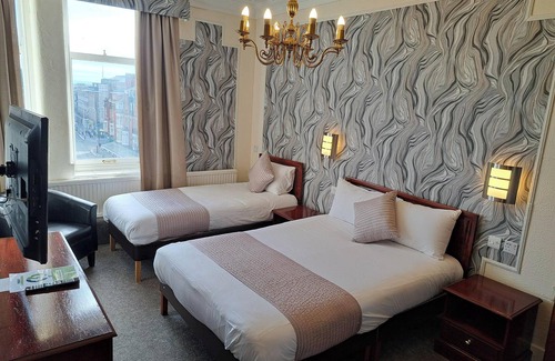 Southport Hotel | Explore Scarisbrick Hotel: Family-Friendly with Great Amenities