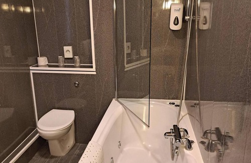 Southport Hotel | Explore Scarisbrick Hotel: Family-Friendly with Great Amenities