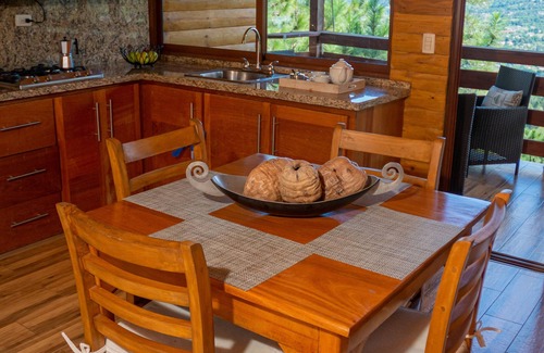 Jarabacoa Ski Chalet | Cozy 2 Bedroom Chalet with Spa & Delicious Breakfast
