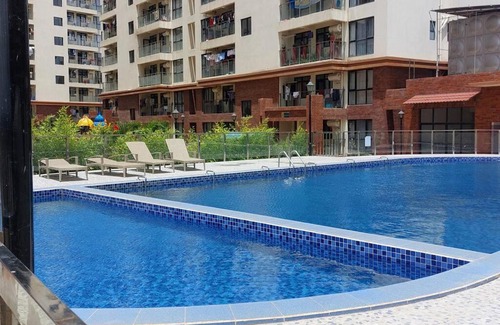 Kisumu Apartment | Scenic Apartment with Pool Overlooking National Park