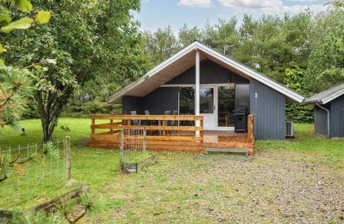 Vemb House | Welcoming 6-Person Holiday Home in Vemb for Families