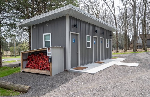 Rural Hill RV Rental | Picturesque Full-Hookup Campsite Near Nashville Awaits You!