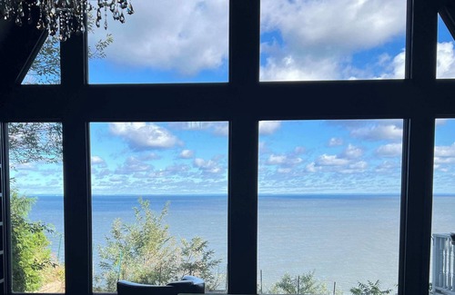 Wading River House | Scenic Gem: Waterfront View, Beach Access