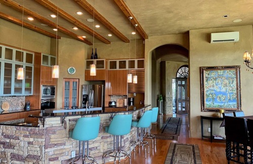 New Braunfels House | Stunning Hill Country Retreat with Spa and Scenic Views