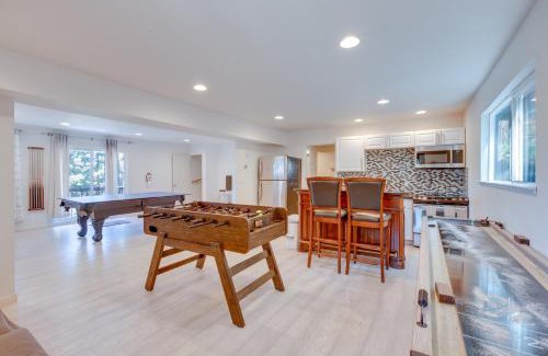 Upper Kingsbury House | Scenic Home with Sauna - 7 Mi to Heavenly Mountain!