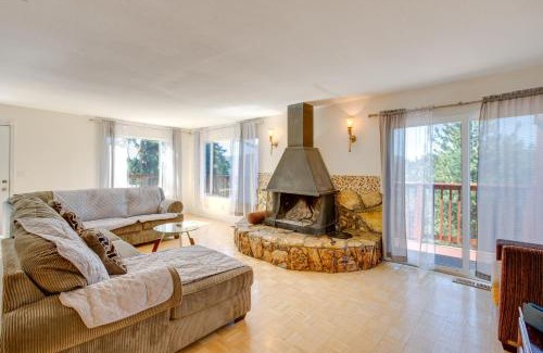 Upper Kingsbury House | Scenic Home with Sauna - 7 Mi to Heavenly Mountain!