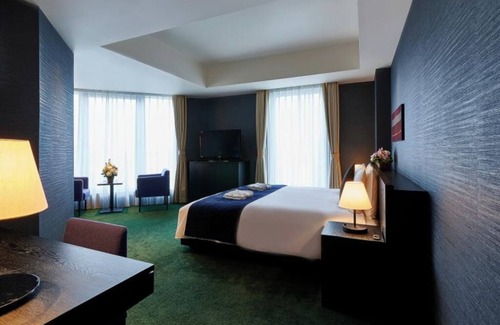 Nishiasakusa Hotel | Scenic King Smoking hotel with AC, fitness room in charming Taito City