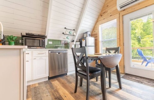 Ashley Oaks Apartment | Lake View Loft: Perfect Retreat for Outdoor Enthusiasts