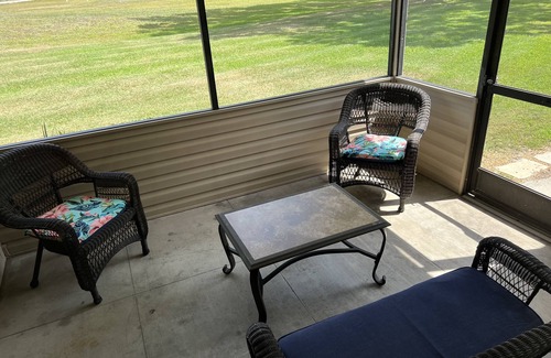 Nichols Condo | Charming Scenic Retreat with Family Friendly Amenities