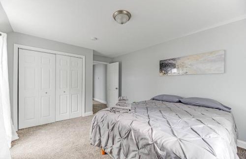 Costigan Apartment | Riverside Retreat - 4 BD with Parking & Family-Friendly Amenities