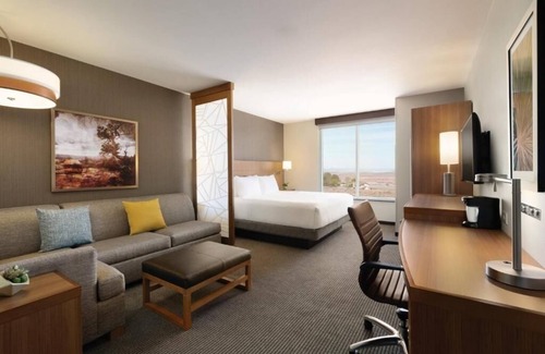 Page Hotel | Scenic Room | Breakfast Included | Swimming Pool | Fitness Center