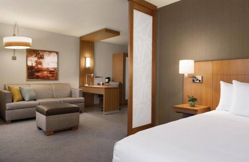 Page Hotel | Scenic Room | Breakfast Included | Swimming Pool | Fitness Center