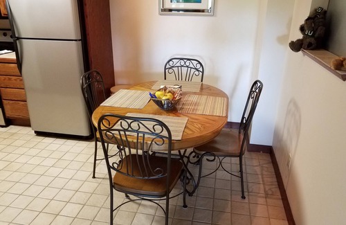 Athens Apartment | Idyllic Retreat Just 8 Minutes From Athens's Heart