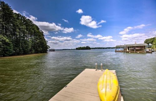 Huddleston House | Idyllic Smith Mountain Lake Retreat with Deck & Dock Access