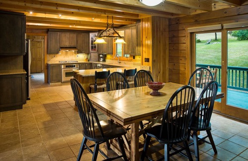Allegheny Township Cabin | Tranquil Escape at Mountain Ridge Retreat with Spa & Breakfast