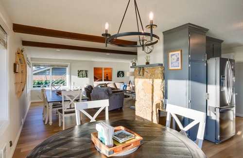 Northeast Tacoma Apartment | Stylish Tacoma Apartment with Ocean View & Fire Pit
