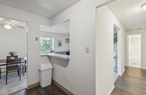 Parma Apartment | Scenic Towers 3012 I Cozy & Comfy I Free Parking