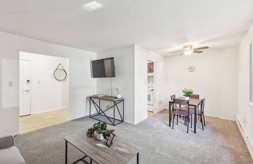 Parma Apartment | Scenic towers 3105I Cozy & Comfy I Free Parking