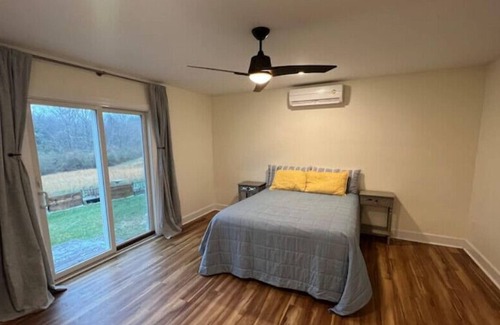 Blacksburg Apartment | Explore Scenic Views and Nature Trails at VT Hotel