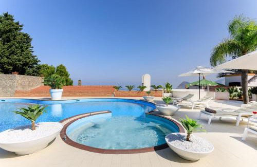 Carini Villa | Experience Relaxation at Scent Amphora with Pool & Kitchen