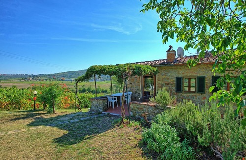 Bucine Villa | Scerfio - Idyllic Country House with Pool in Tuscany