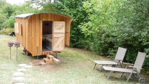 Unterbernhards Apartment | Cozy Schäferwagen "Hirtenstern" - Family-Friendly Retreat