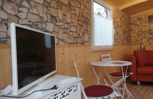 Ratingen Other | Child-Friendly Schäferwagen Rotkelchen: Great Value Stay