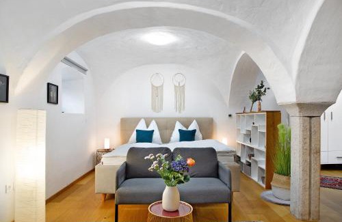 Passau Apartment | Welcoming Schönauer Hof - Wohnung Paula with Family-Friendly Amenities