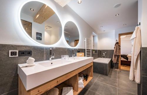 Lanersbach Apartment | Indulge at Schönblick Appartements: Guest Rated 9.8