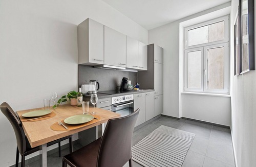 Funfhaus Apartment | Schönbrunn City Apartment is calling