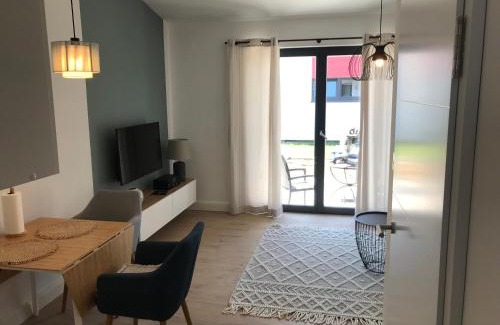Dachau District Apartment | Inviting 1.5 Room Flat with Outdoor Terrace for Families