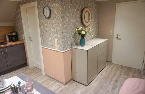 Krummhoern Apartment | Charming 1-Bedroom Retreat in Serene Countryside