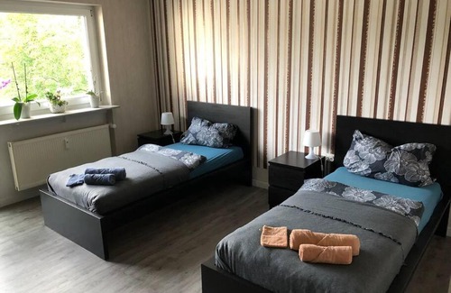 Kleinbreitenbach Apartment | Cozy Holiday Apartment Near the Wald: Family-Friendly Retreat