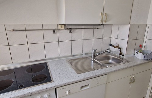Konigstadten Apartment | Ideal 3-Room Apartment with Spa, Hot Tub & Central Location