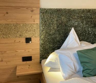Riezlern Apartment | Stunning Schöne Aussicht: Family-Friendly with Top Ratings