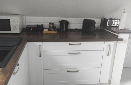 Stuttgart Apartment | Cozy Dachgeschosswohnung: Pet-Friendly with Top Guest Ratings