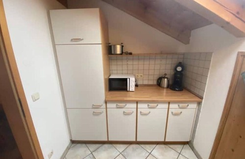 Holzkirchen Apartment | Pet-Friendly Getaway: Hubertus Holiday Apartment Awaits