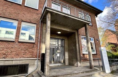 Neumuenster Apartment | Cozy Apartment in Neumünster City Center with Breakfast