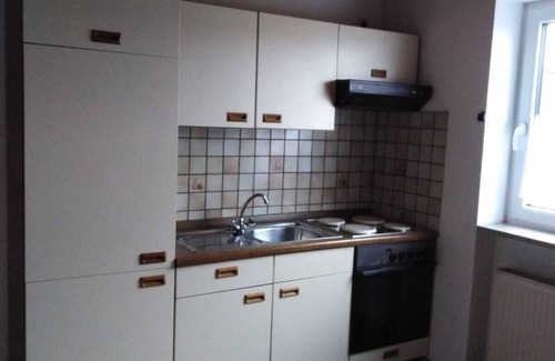 Pottenstein Apartment | Tranquil Country Retreat with Child-Friendly Amenities