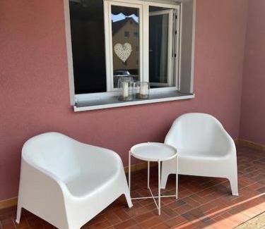 Wehr Apartment | Bright Family-Friendly Getaway in Beautiful Ferienwohnung
