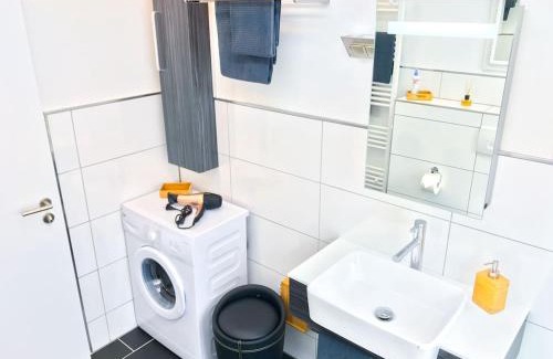 Mainz-Bingen Apartment | Modern Riverside Apartment with Balcony, Rated 9.4/10