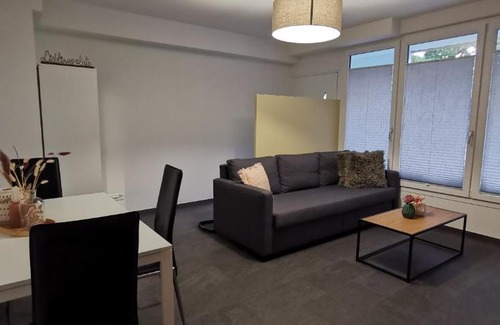Bilten Apartment | Inviting Stay with Spectacular Views of Glarner Mountains