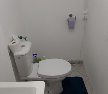 Holzhausen Apartment | Cozy Retreat at Bauernhof - Pet & Child Friendly Stay