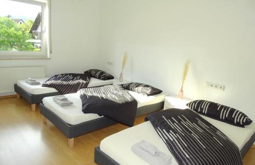Rudersberg Apartment | Ideal Central Apartment for 6 with Free Wi-Fi & Kitchen