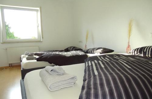 Rudersberg Apartment | Ideal Central Apartment for 6 with Free Wi-Fi & Kitchen