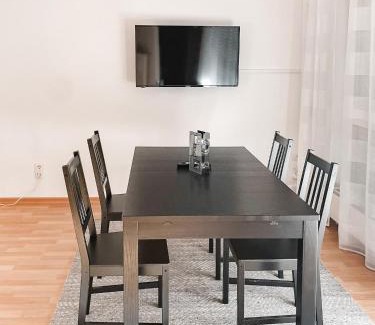 Hilbersdorf Apartment | Cozy Retreat with Terrace, Parking & Wi-Fi for Families