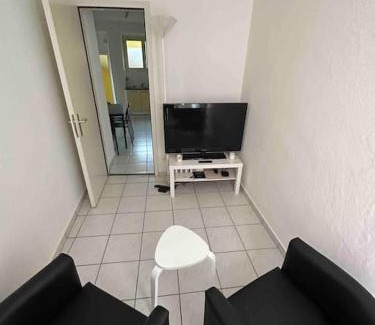 Ascona Apartment | Elegant Getaway in Via Borgo - Rated 8.7 by Guests