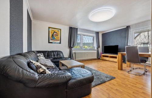 Salzhemmendorf Apartment | Stunning Views at Schöner Iht Blick: Family-Friendly Escape