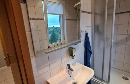 Elgersburg Apartment | Cozy Double Room with Kitchen, Rated 9.2 by Guests